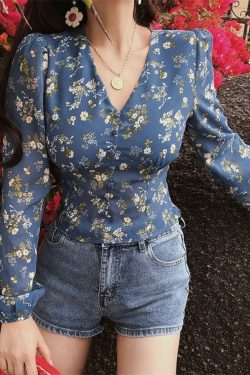 French Vintage V-Neck Puff Sleeve Ultra Slimming Long Sleeve Blouse - Chiffon Shirt for Vacation - Spring/Summer 2025 Fashion