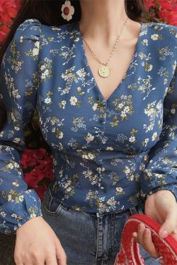 French Vintage V-Neck Puff Sleeve Ultra Slimming Long Sleeve Blouse - Chiffon Shirt for Vacation - Spring/Summer 2025 Fashion