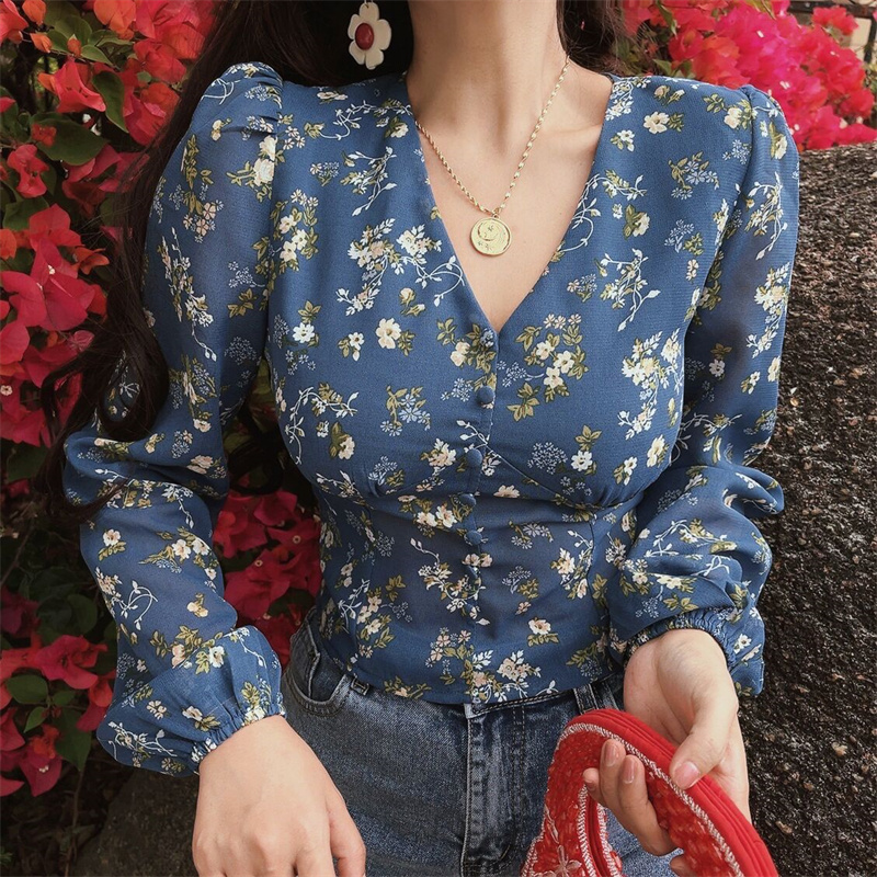 French Vintage V-Neck Puff Sleeve Ultra Slimming Long Sleeve Blouse - Chiffon Shirt for Vacation - Spring/Summer 2025 Fashion French Vintage V-Neck Puff Sleeve Ultra Slimming Long Sleeve Blouse - Chiffon Shirt for Vacation - Spring/Summer 2025 Fashion