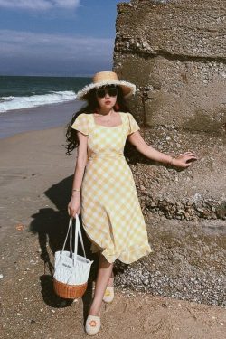 French Vintage Yellow Checkered Mermaid Dress with Small Flare Sleeves for Women - Spring/Summer Vacation Style