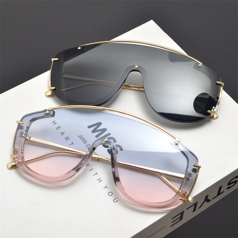 Futuristic Cyberpunk Oversized Pilot Sunglasses with Cut Edges and Single Beam - Stylish Statement Eyewear Futuristic Cyberpunk Oversized Pilot Sunglasses with Cut Edges and Single Beam - Stylish Statement Eyewear
