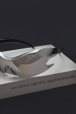 Futuristic Cyberpunk Unisex Retro Street Photography Sunglasses - Quirky Exaggerated Style for Bold Fashion Statements