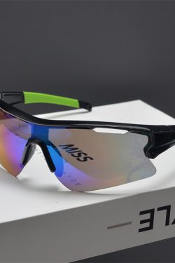 Futuristic Oversized Cycling Sunglasses for Men and Women, Windproof Colorful Trendy Outdoor Climbing and Skiing Gear