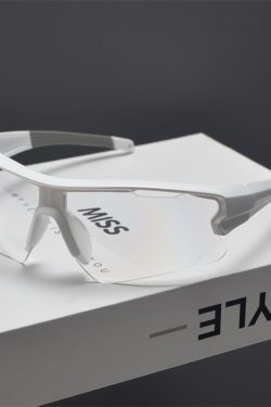 Futuristic Oversized Cycling Sunglasses for Men and Women, Windproof Colorful Trendy Outdoor Climbing and Skiing Gear