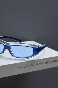 Futuristic Tech Vibe One-Piece Sunglasses for Hot Girls - Retro Party Shades, Millennial & Y2K Style