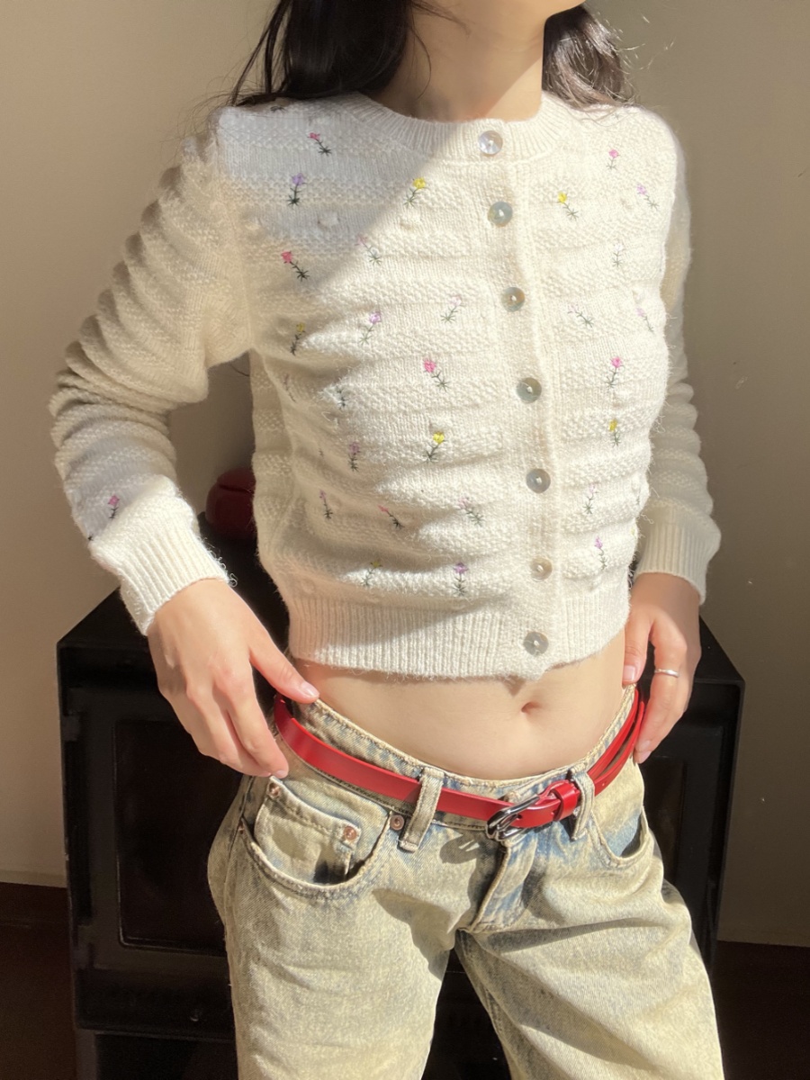 Genuine Leather Red Decorative Waist Belt for Women - Simple Fashion Casual Denim Pants Accessory Genuine Leather Red Decorative Waist Belt for Women - Simple Fashion Casual Denim Pants Accessory