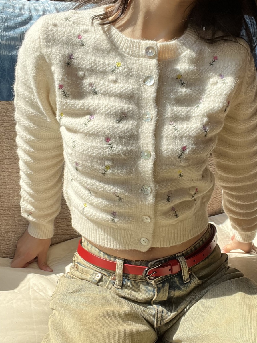 Genuine Leather Red Decorative Waist Belt for Women - Simple Fashion Casual Denim Pants Accessory Genuine Leather Red Decorative Waist Belt for Women - Simple Fashion Casual Denim Pants Accessory