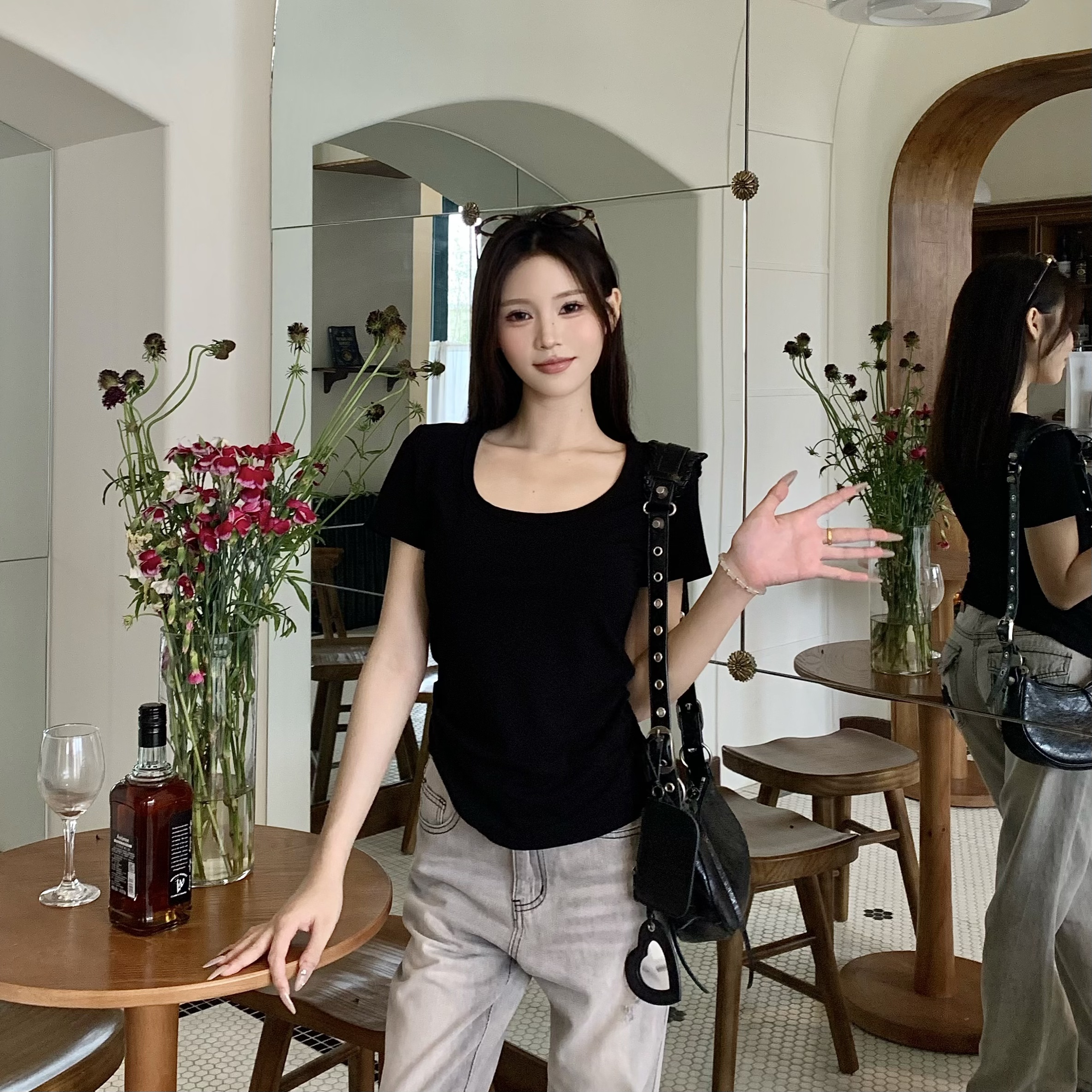 Gray Square Neck Short Sleeve T-Shirt for Women - Summer Loose Slim Fit Top - Casual Y2K Style Hot Girl Tee Gray Square Neck Short Sleeve T-Shirt for Women - Summer Loose Slim Fit Top - Casual Y2K Style Hot Girl Tee