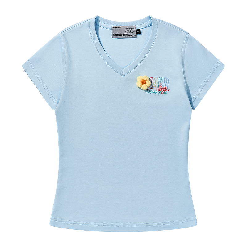 Hand-Drawn 3D Yarn Flower Elastic Slim-Fit V-Neck Short Sleeve T-Shirt for Women - Trendy Floral Design, Perfect for Everyday Wear Hand-Drawn 3D Yarn Flower Elastic Slim-Fit V-Neck Short Sleeve T-Shirt for Women - Trendy Floral Design, Perfect for Everyday Wear