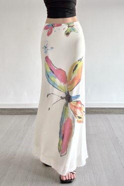Hand-Painted Butterfly Print Low-Waist Bodycon Mermaid Skirt - Slim Fit Niche Temperament Fashion for a Chic Look