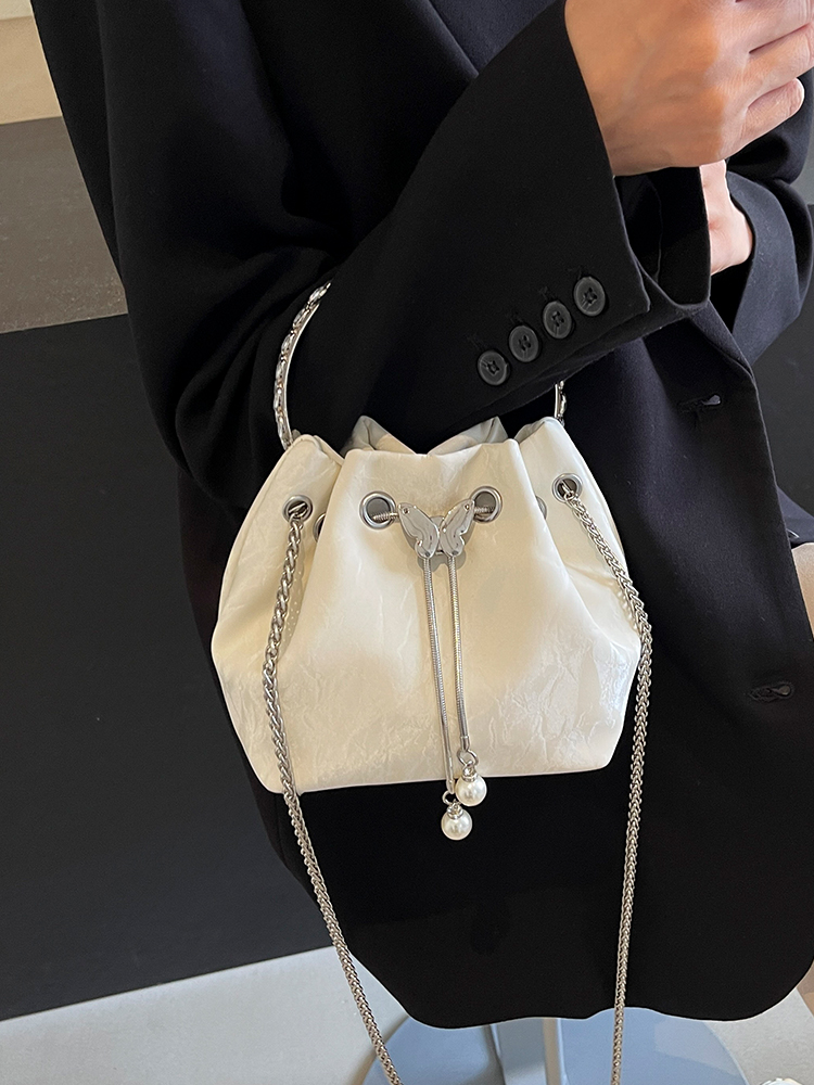 Handheld Drawstring Bucket Bag for Women - Summer 2025 Korean Style INS Minimalist Versatile Shoulder Bag Handheld Drawstring Bucket Bag for Women - Summer 2025 Korean Style INS Minimalist Versatile Shoulder Bag