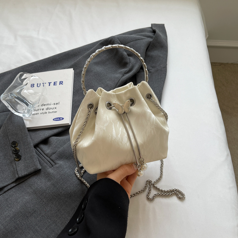 Handheld Drawstring Bucket Bag for Women - Summer 2025 Korean Style INS Minimalist Versatile Shoulder Bag Handheld Drawstring Bucket Bag for Women - Summer 2025 Korean Style INS Minimalist Versatile Shoulder Bag