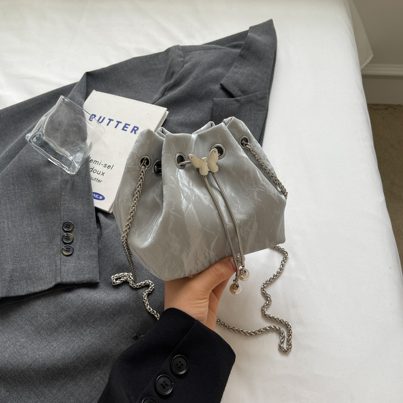 Handheld Drawstring Bucket Bag for Women - Summer 2025 Korean Style INS Minimalist Versatile Shoulder Bag Handheld Drawstring Bucket Bag for Women - Summer 2025 Korean Style INS Minimalist Versatile Shoulder Bag