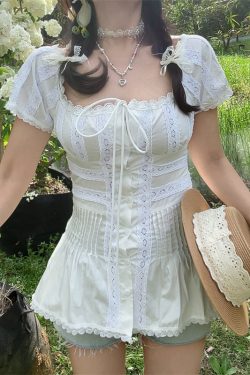 Handmade Australian Square-Neck Puff-Sleeve Lace Embroidered Vacation Shirt - Chic Long Waist Design