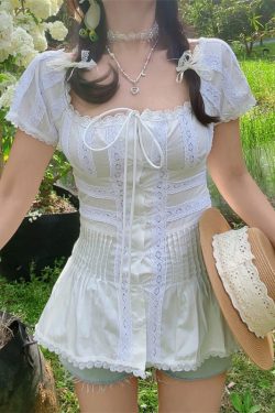 Handmade Australian Square-Neck Puff-Sleeve Lace Embroidered Vacation Shirt - Chic Long Waist Design