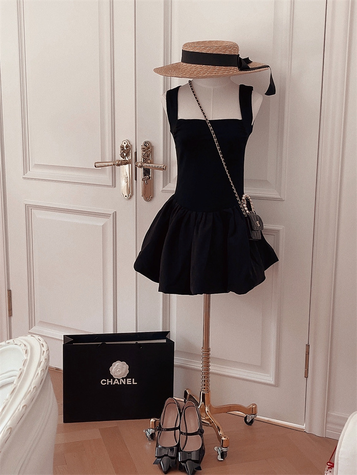 Handmade Black Slip Dress with Wide Shoulder Straps, Square Neckline, Waist-Cinching Design - Vacation Style, Slimming Fit Handmade Black Slip Dress with Wide Shoulder Straps, Square Neckline, Waist-Cinching Design - Vacation Style, Slimming Fit