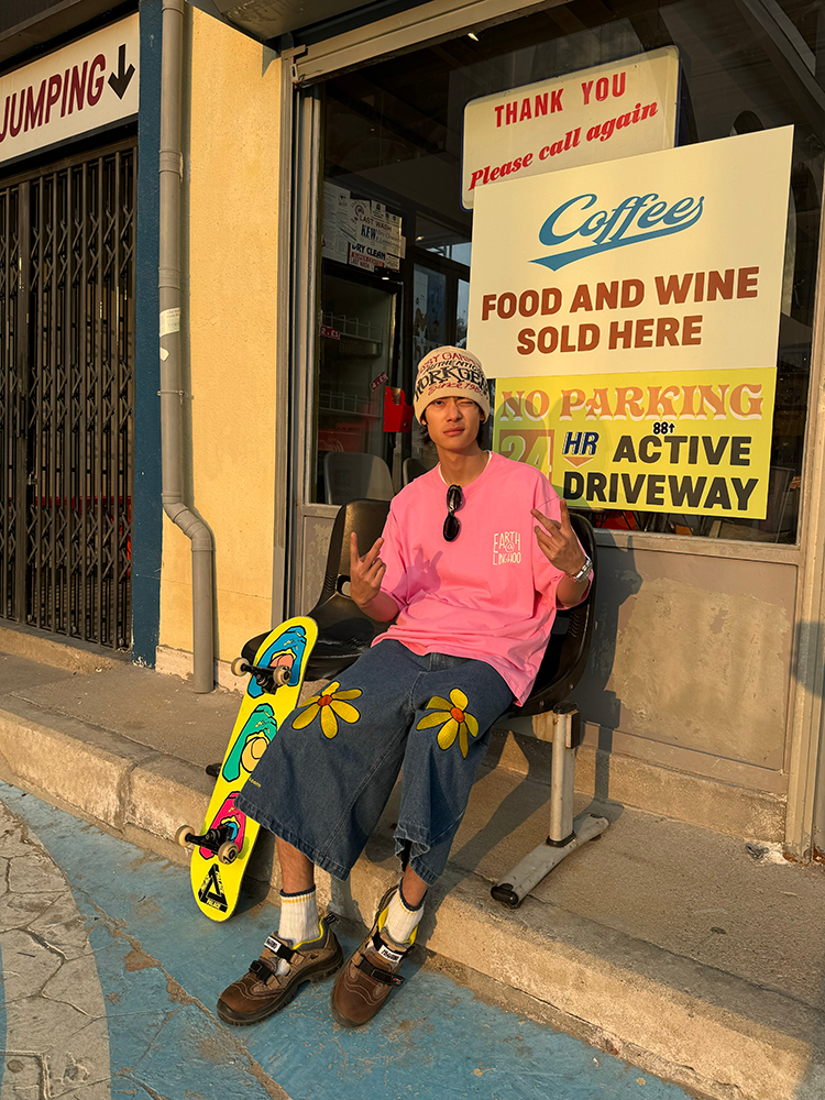 Handmade Floral Embroidery Denim Shorts for Men and Women, Straight-Leg Wide-Leg Casual Summer Capris, Y2K Style Handmade Floral Embroidery Denim Shorts for Men and Women, Straight-Leg Wide-Leg Casual Summer Capris, Y2K Style