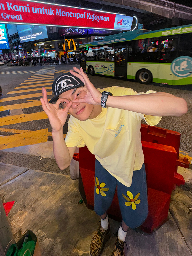 Handmade Floral Embroidery Denim Shorts for Men and Women, Straight-Leg Wide-Leg Casual Summer Capris, Y2K Style Handmade Floral Embroidery Denim Shorts for Men and Women, Straight-Leg Wide-Leg Casual Summer Capris, Y2K Style