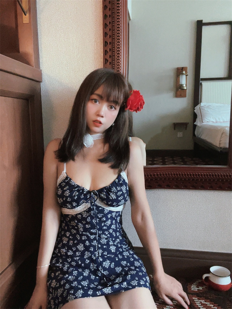 Handmade French Lace V-Neck Floral Camisole Dress - Solid Color Fairy Style for Women, Perfect for Vacation and Summer 2023 Handmade French Lace V-Neck Floral Camisole Dress - Solid Color Fairy Style for Women, Perfect for Vacation and Summer 2023