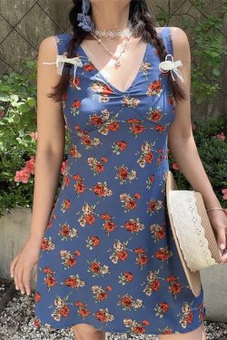 Handmade French Vintage Floral V-Neck Waist-Defining Vacation Vest Dress for Women - Slim Fit, Chic Summer Style