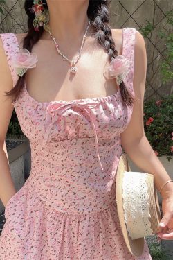 Handmade Vintage Floral Camisole Dress with Pocket - Sweet Pink Square Neck Drawstring Vacation Style, Perfect for Summer Outings