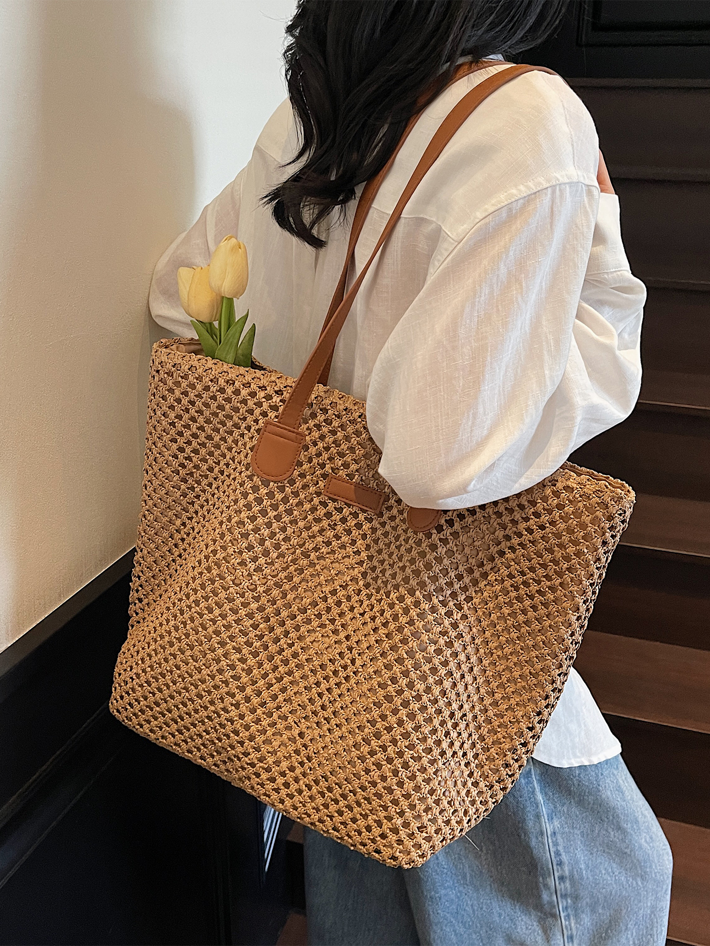 Handwoven Straw Tote Bag for Women, Large Capacity, Trendy Beach Vacation Shoulder Bag, 2025 Style Handwoven Straw Tote Bag for Women, Large Capacity, Trendy Beach Vacation Shoulder Bag, 2025 Style