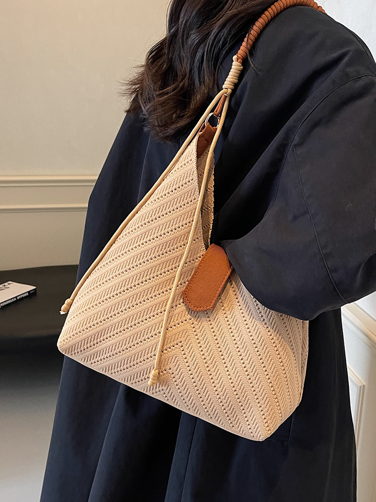 Handwoven Women's Beach Tote Bag - Trendy 2025 Large Capacity Shoulder Bag for Vacation Style Handwoven Women's Beach Tote Bag - Trendy 2025 Large Capacity Shoulder Bag for Vacation Style