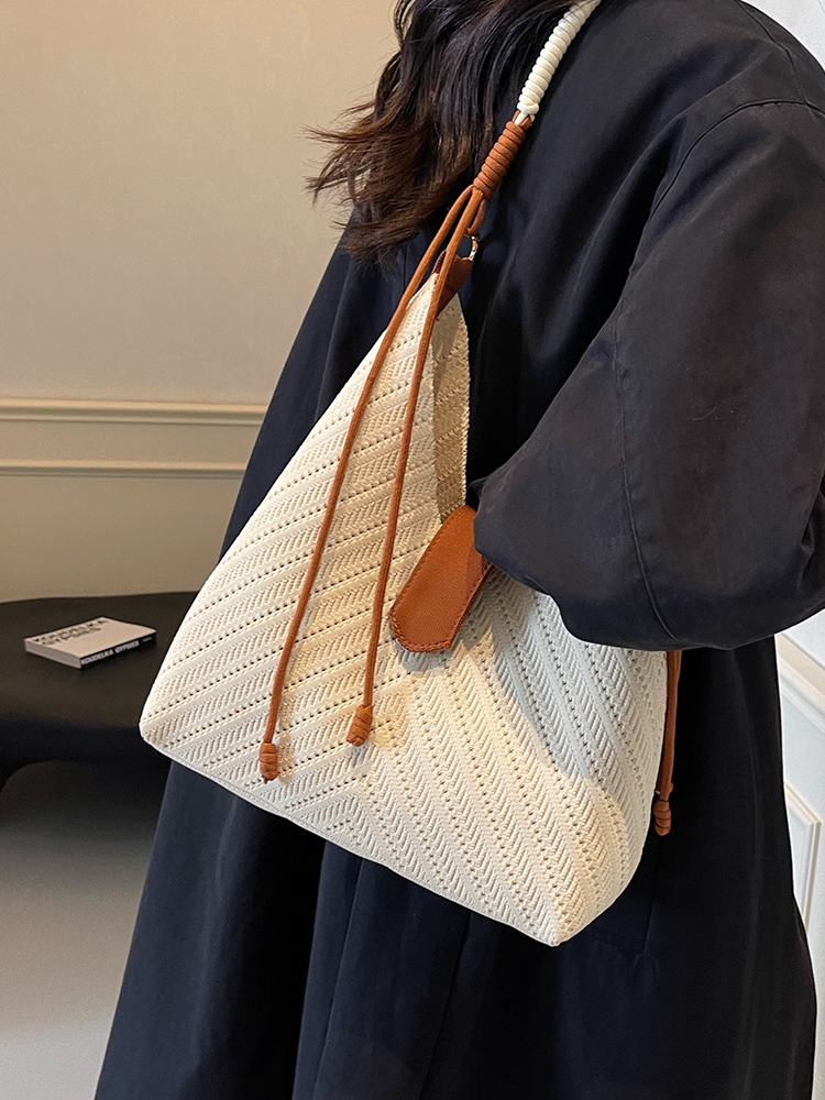 Handwoven Women's Beach Tote Bag - Trendy 2025 Large Capacity Shoulder Bag for Vacation Style Handwoven Women's Beach Tote Bag - Trendy 2025 Large Capacity Shoulder Bag for Vacation Style