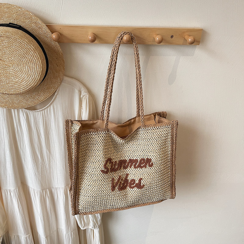 Handwoven Women's Straw Beach Tote Bag - Large Capacity Shoulder Bag for Seaside Vacation 2025 Style Handwoven Women's Straw Beach Tote Bag - Large Capacity Shoulder Bag for Seaside Vacation 2025 Style