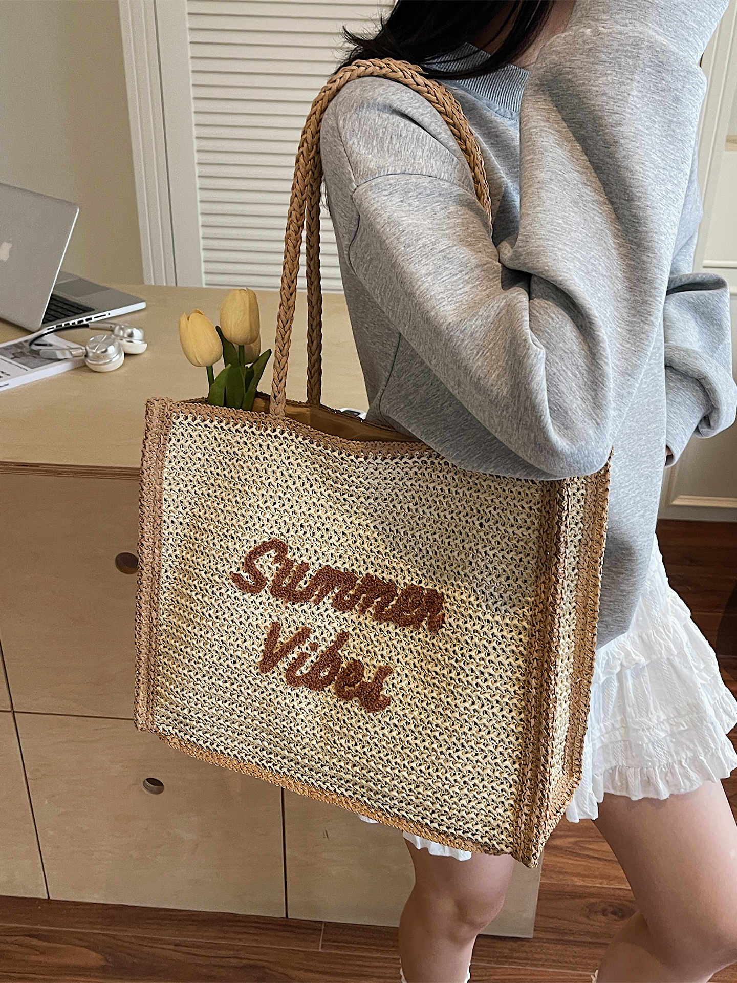 Handwoven Women's Straw Beach Tote Bag - Large Capacity Shoulder Bag for Seaside Vacation 2025 Style Handwoven Women's Straw Beach Tote Bag - Large Capacity Shoulder Bag for Seaside Vacation 2025 Style