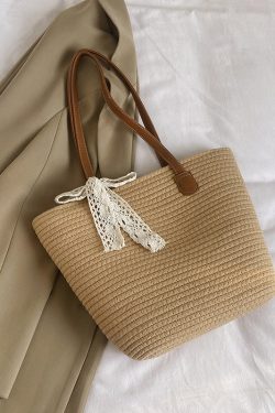 Handwoven Women's Summer Beach Tote Bag - Trendy Shoulder Bag with Large Capacity for Commuter Style