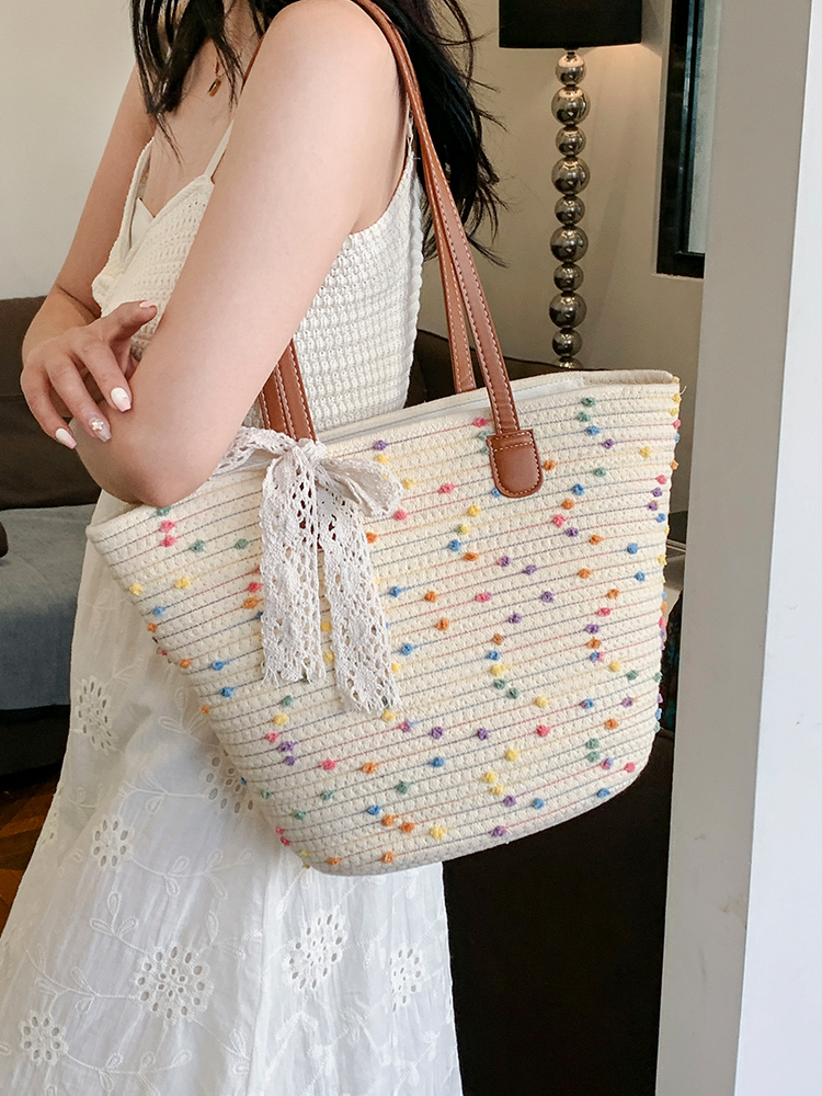 Handwoven Women's Summer Beach Tote Bag - Trendy Shoulder Bag with Large Capacity for Commuter Style Handwoven Women's Summer Beach Tote Bag - Trendy Shoulder Bag with Large Capacity for Commuter Style