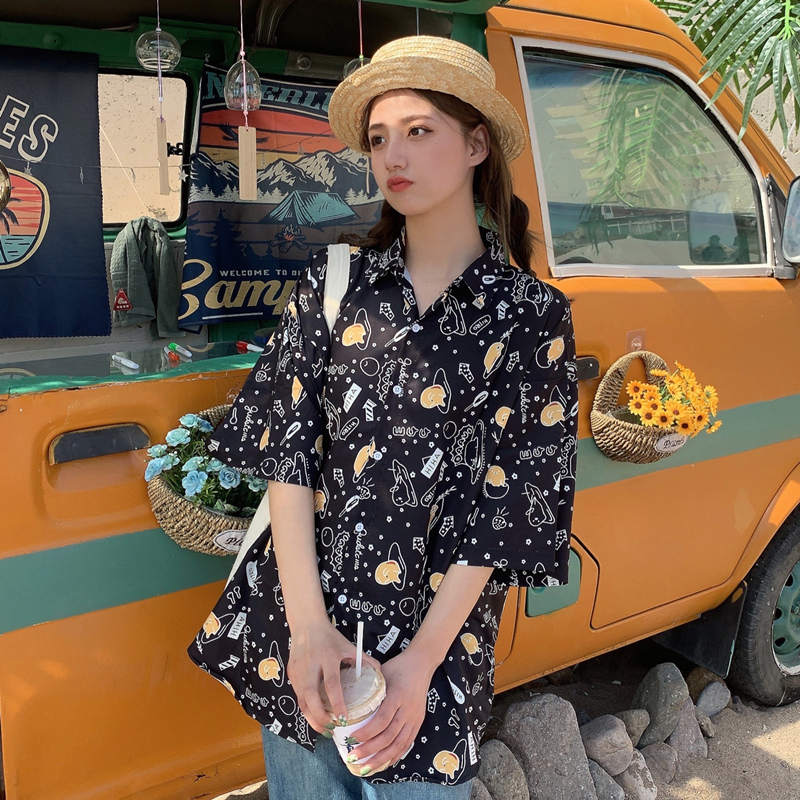 Hawaiian Floral Short Sleeve Shirt for Women - Loose Fit Beach Top in Hong Kong Style for Seaside Vacation Hawaiian Floral Short Sleeve Shirt for Women - Loose Fit Beach Top in Hong Kong Style for Seaside Vacation