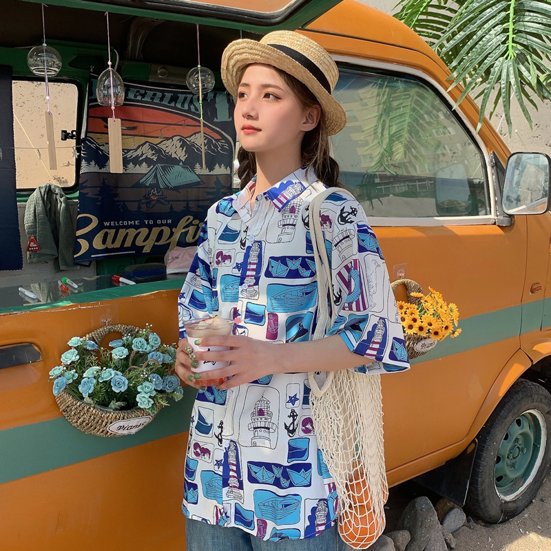 Hawaiian Floral Short Sleeve Shirt for Women - Loose Fit Beach Top in Hong Kong Style for Seaside Vacation Hawaiian Floral Short Sleeve Shirt for Women - Loose Fit Beach Top in Hong Kong Style for Seaside Vacation