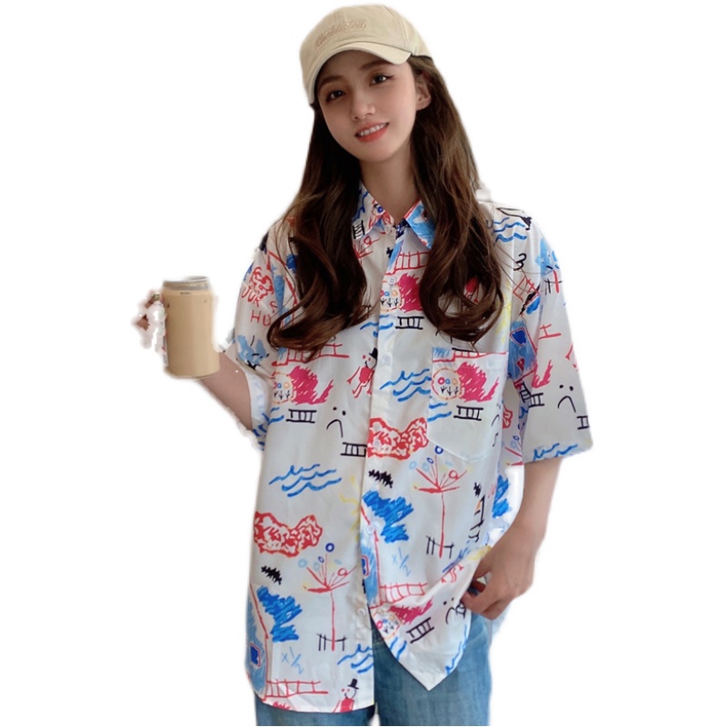 Hawaiian Floral Short Sleeve Shirt for Women - Loose Fit Beach Top in Hong Kong Style for Seaside Vacation Hawaiian Floral Short Sleeve Shirt for Women - Loose Fit Beach Top in Hong Kong Style for Seaside Vacation