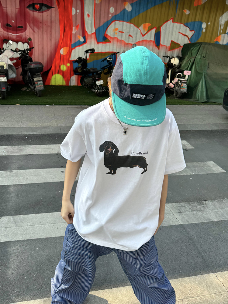 Heavyweight Dachshund Print Short Sleeve T-Shirt - Vintage Unisex Loose Fit, Trendy 90s Inspired Casual Top Heavyweight Dachshund Print Short Sleeve T-Shirt - Vintage Unisex Loose Fit, Trendy 90s Inspired Casual Top