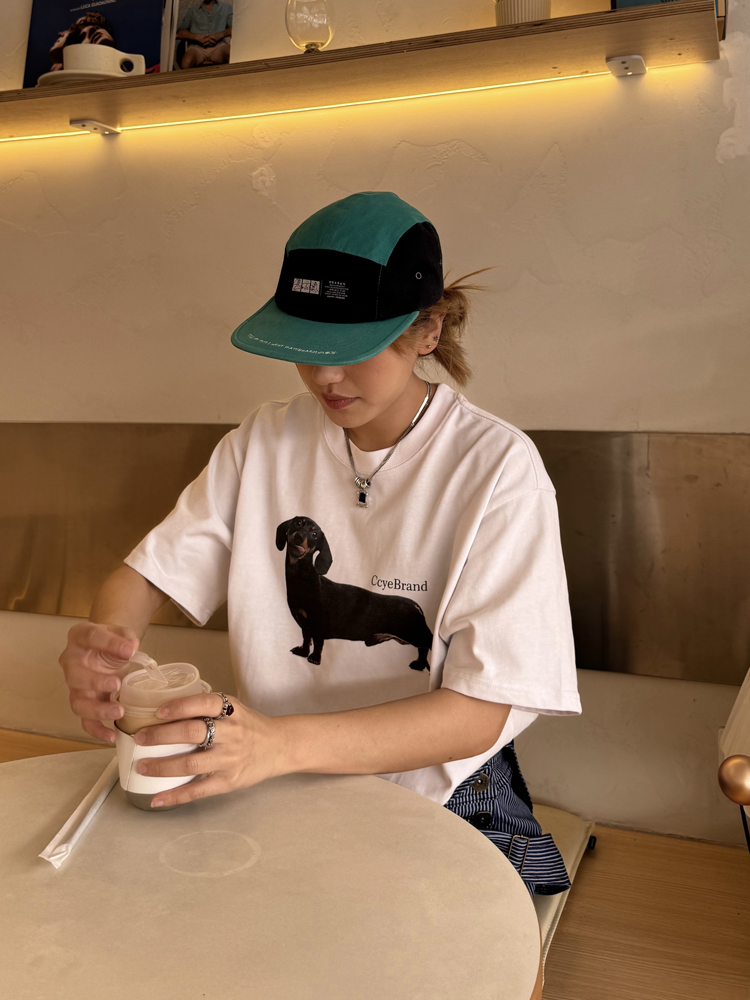 Heavyweight Dachshund Print Short Sleeve T-Shirt - Vintage Unisex Loose Fit, Trendy 90s Inspired Casual Top Heavyweight Dachshund Print Short Sleeve T-Shirt - Vintage Unisex Loose Fit, Trendy 90s Inspired Casual Top