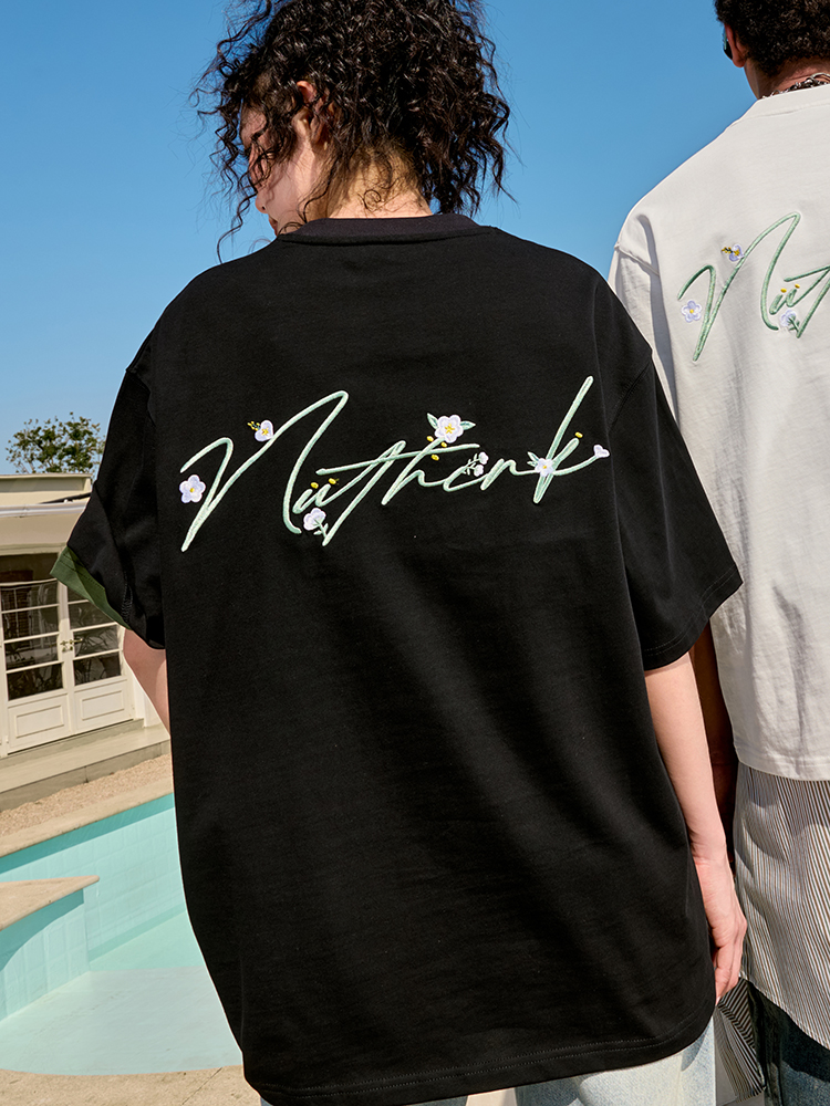 Heavyweight Floral Embroidered Short Sleeve T-Shirt for Men and Women - American Streetwear, Loose Fit, 2025 Summer Style Heavyweight Floral Embroidered Short Sleeve T-Shirt for Men and Women - American Streetwear, Loose Fit, 2025 Summer Style