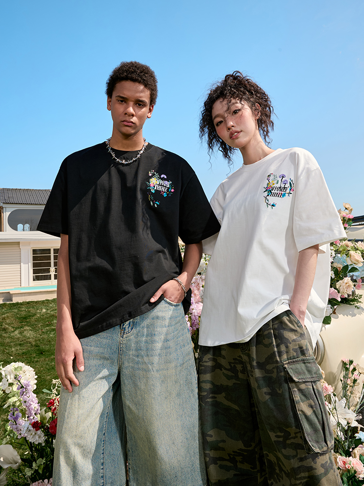 Heavyweight Floral Embroidery T-Shirt for Men and Women, Vintage Streetwear Style, Short Sleeve, 2025 Summer Fashion Heavyweight Floral Embroidery T-Shirt for Men and Women, Vintage Streetwear Style, Short Sleeve, 2025 Summer Fashion