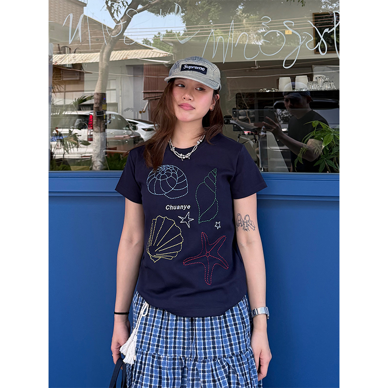 Heavyweight Shell Embroidery Short Sleeve T-Shirt for Women - Slim Fit, Flattering Round Neck Top, Casual 90s Style Heavyweight Shell Embroidery Short Sleeve T-Shirt for Women - Slim Fit, Flattering Round Neck Top, Casual 90s Style