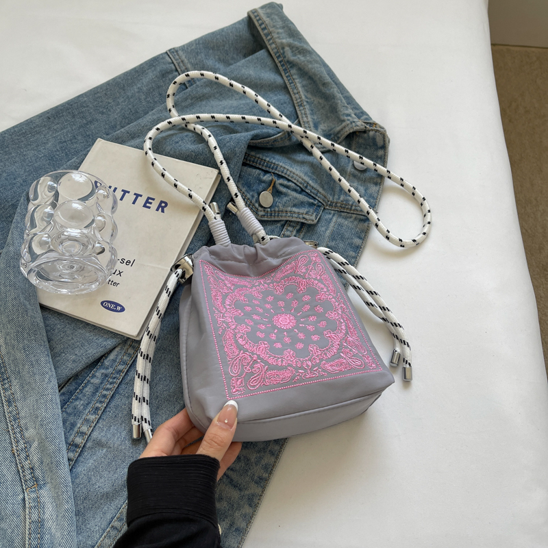 High-End Embroidered Canvas Bucket Bag for Women - Summer 2025 Drawstring Crossbody Phone Bag, Casual Style High-End Embroidered Canvas Bucket Bag for Women - Summer 2025 Drawstring Crossbody Phone Bag, Casual Style