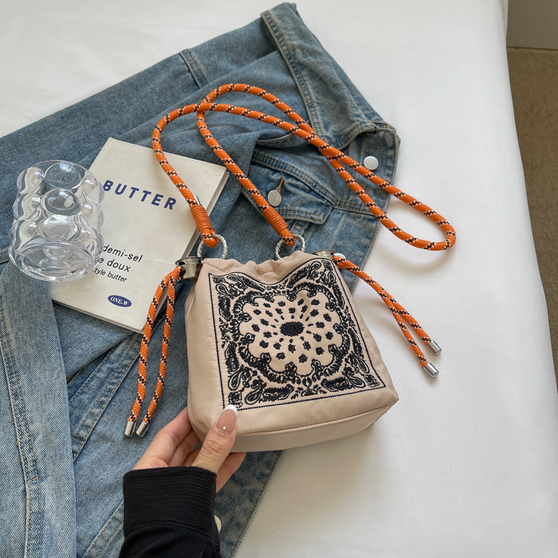 High-End Embroidered Canvas Bucket Bag for Women - Summer 2025 Drawstring Crossbody Phone Bag, Casual Style High-End Embroidered Canvas Bucket Bag for Women - Summer 2025 Drawstring Crossbody Phone Bag, Casual Style