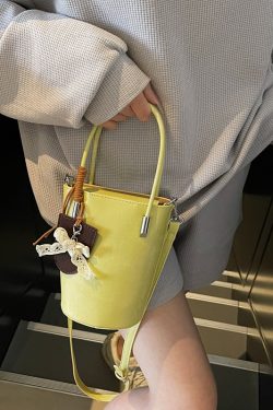 High-End Green Bucket Bag for Women, Summer 2025 Handheld Crossbody Phone Bag, Trendy Niche Fashion Accessory