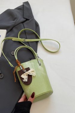 High-End Green Bucket Bag for Women, Summer 2025 Handheld Crossbody Phone Bag, Trendy Niche Fashion Accessory