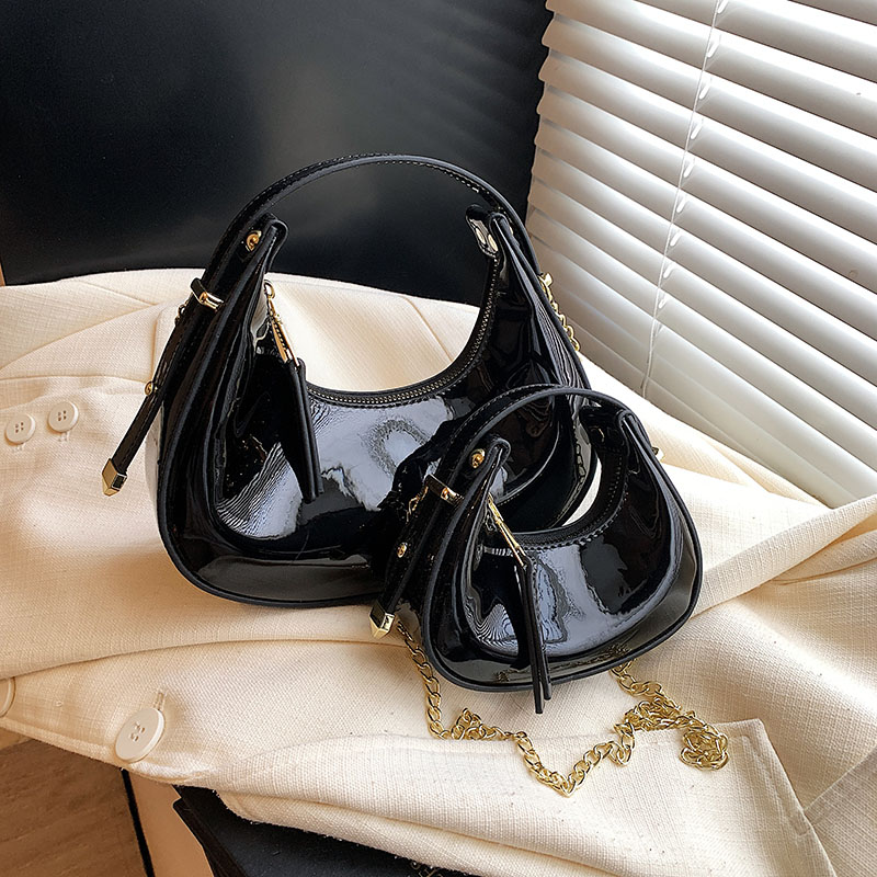 High-End Laser Patent Leather Crescent Handbag - Women's 2025 Trendy Chain Shoulder Crossbody Bag High-End Laser Patent Leather Crescent Handbag - Women's 2025 Trendy Chain Shoulder Crossbody Bag