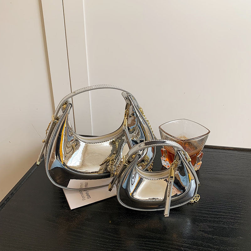 High-End Laser Patent Leather Crescent Handbag - Women's 2025 Trendy Chain Shoulder Crossbody Bag High-End Laser Patent Leather Crescent Handbag - Women's 2025 Trendy Chain Shoulder Crossbody Bag