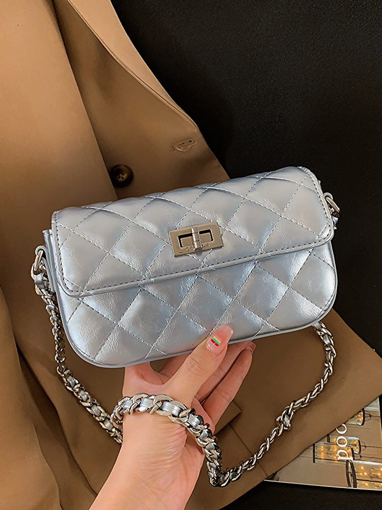 High-End Silver Diamond-Patterned Chain Crossbody Bag for Women - 2025 Minimalist Summer Fashion High-End Silver Diamond-Patterned Chain Crossbody Bag for Women - 2025 Minimalist Summer Fashion