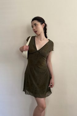 High-End Velvet Jacquard V-Neck Waist-Defining Slimming Sexy Long Dress for Women - Summer 2025 Fashion Trend