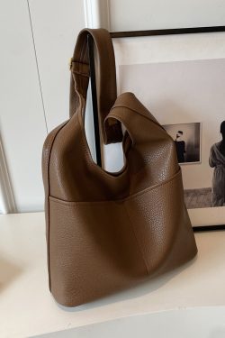 High-End Versatile Bucket Bag for Women - Retro Shoulder Tote with Large Capacity for Spring/Summer 2025 Fashion
