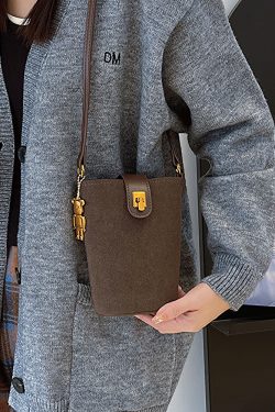 High-End Women's Retro Bucket Bag - 2025 Autumn/Winter Casual Crossbody for Commuting and Versatile Style